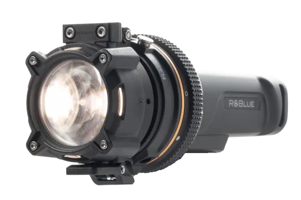 searchlight_adapter_04_600x.webp