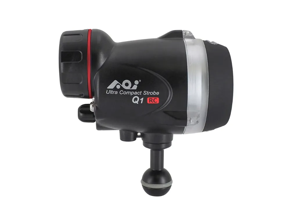 aoi_ucs-q1rc-blk-2.webp